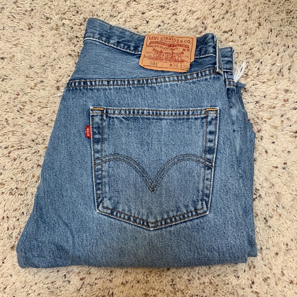 ‼️VINTAGE LEVIS 501s‼️